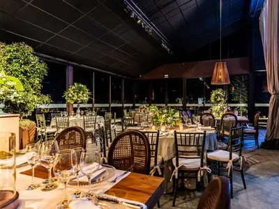 Clubs y restaurantes exclusivos